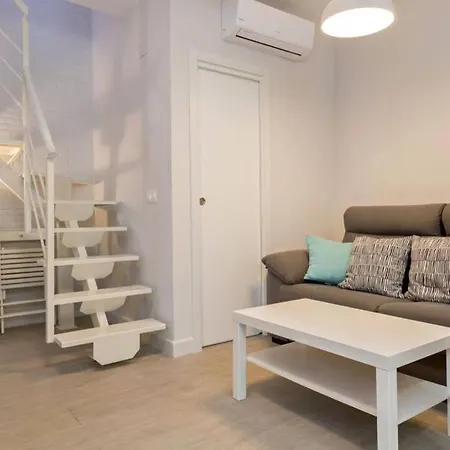 Apartment Castilla Triana Courtyard By Valcambre *