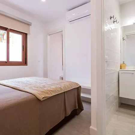 Appartamento Castilla Triana Courtyard By Valcambre Siviglia